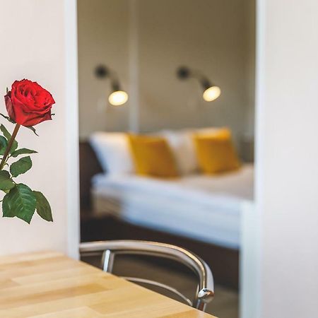 Compact Apartment Near Food Market In The Oldtown Plus Free Parking クライペダ エクステリア 写真