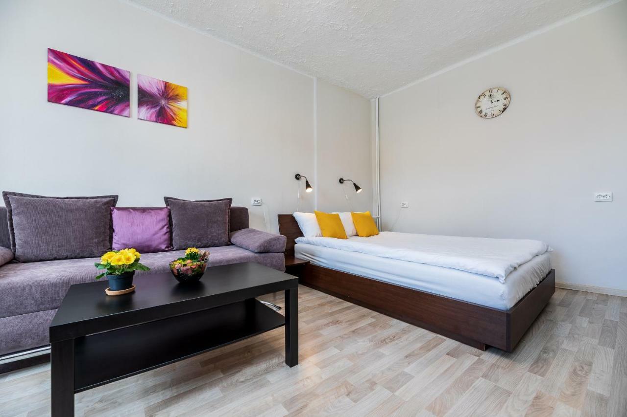 Compact Apartment Near Food Market In The Oldtown Plus Free Parking クライペダ エクステリア 写真