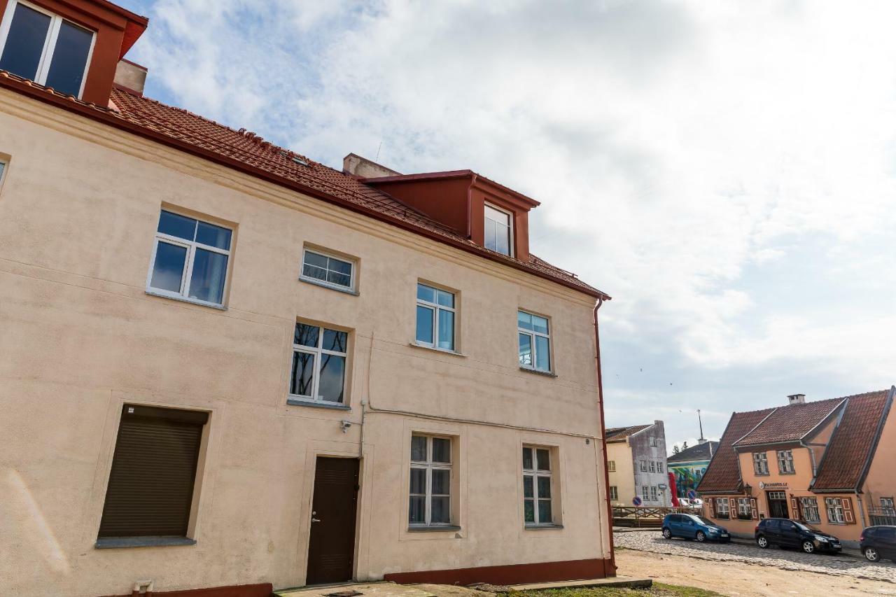 Compact Apartment Near Food Market In The Oldtown Plus Free Parking クライペダ エクステリア 写真